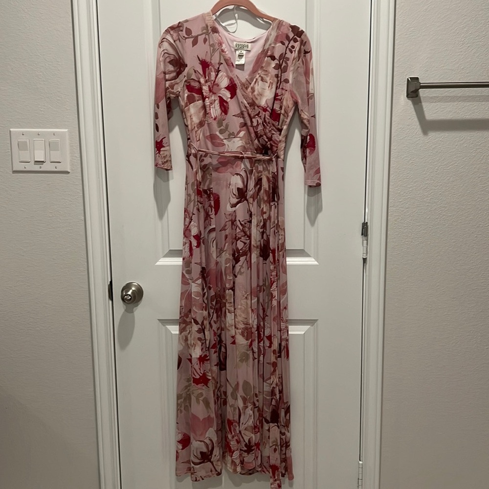 Long flowy style dress, thin Polyester & Spandex, Floral design, multi colored.